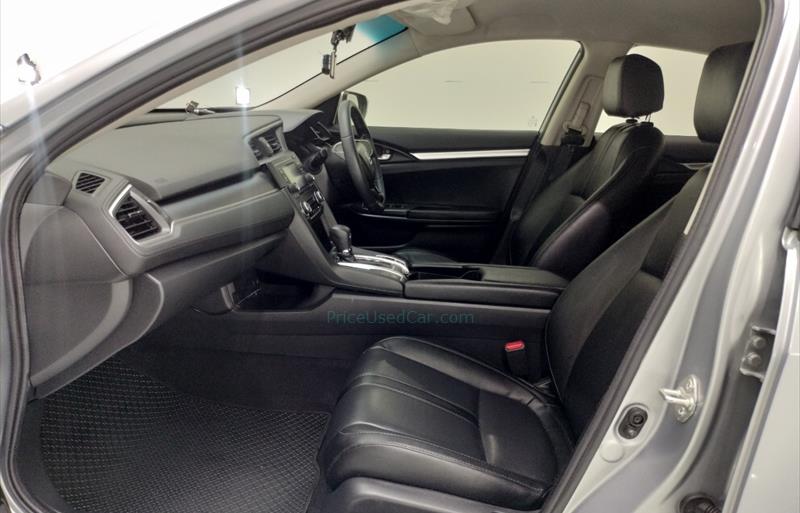 ขายรถเก๋งมือสอง-honda-ฮอนด้า-civic-ซีวิค-รถปี2018-รหัส74736-3741f888.jpg ขายรถเก๋งมือสอง-honda-ฮอนด้า-civic-ซีวิค-รถปี2018-รหัส74736-3741f888.jpg