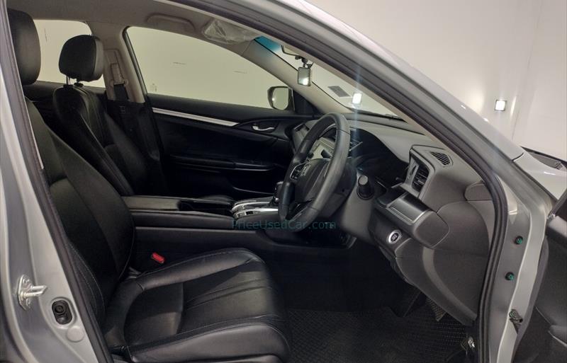 ขายรถเก๋งมือสอง-honda-ฮอนด้า-civic-ซีวิค-รถปี2018-รหัส74736-70ca4ee0.jpg ขายรถเก๋งมือสอง-honda-ฮอนด้า-civic-ซีวิค-รถปี2018-รหัส74736-70ca4ee0.jpg
