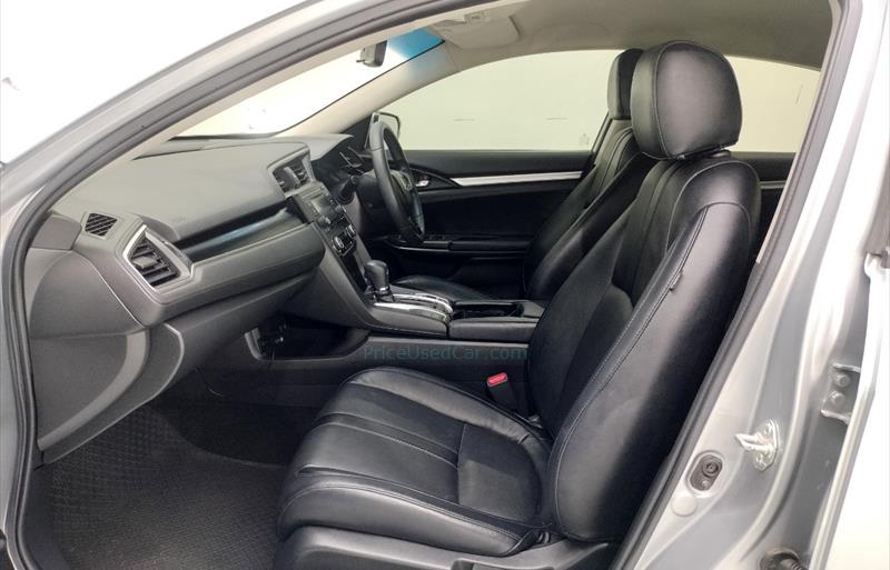 ขายรถเก๋งมือสอง-honda-ฮอนด้า-civic-ซีวิค-รถปี2019-รหัส74738-29736f18.jpg ขายรถเก๋งมือสอง-honda-ฮอนด้า-civic-ซีวิค-รถปี2019-รหัส74738-29736f18.jpg