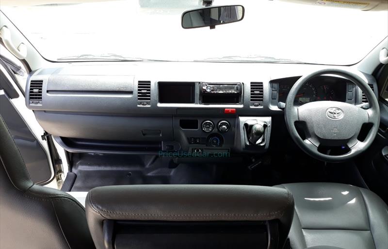 ขายรถตู้มือสอง-toyota-โตโยต้า-commuter-คอมมิวเตอร์-รถปี2017-รหัส74768-5328a025.jpg ขายรถตู้มือสอง-toyota-โตโยต้า-commuter-คอมมิวเตอร์-รถปี2017-รหัส74768-5328a025.jpg