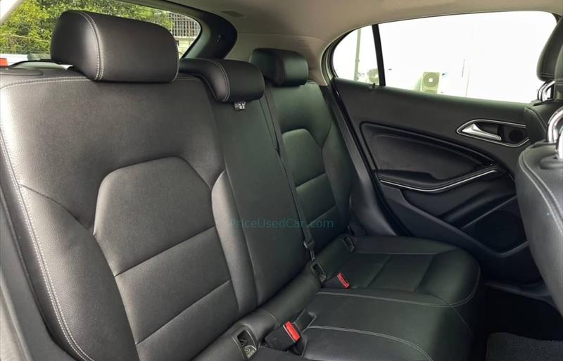 ขายรถ-suv-มือสอง-mercedes-benz-เมอร์เซเดสเบนซ์-gla-200-จีแอลเอ200-รถปี2017-รหัส74800-20c905e2.jpg ขายรถ-suv-มือสอง-mercedes-benz-เมอร์เซเดสเบนซ์-gla-200-จีแอลเอ200-รถปี2017-รหัส74800-20c905e2.jpg