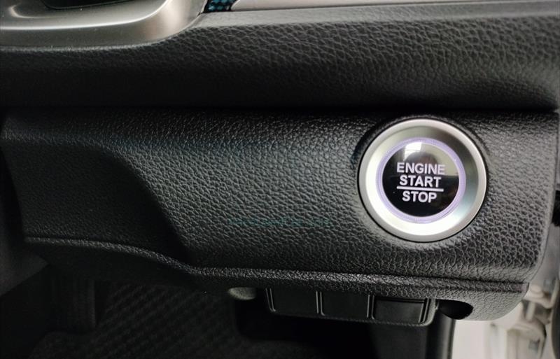 ขายรถเก๋งมือสอง-honda-ฮอนด้า-civic-ซีวิค-รถปี2019-รหัส74811-0db9047b.jpg ขายรถเก๋งมือสอง-honda-ฮอนด้า-civic-ซีวิค-รถปี2019-รหัส74811-0db9047b.jpg