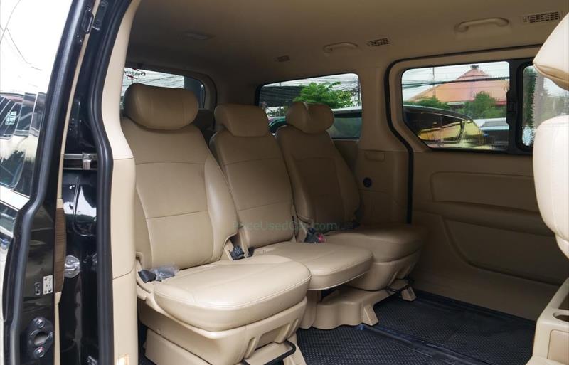 ขายรถตู้มือสอง hyundai h-1 รถปี2019 รหัส 74813 รูปที่9