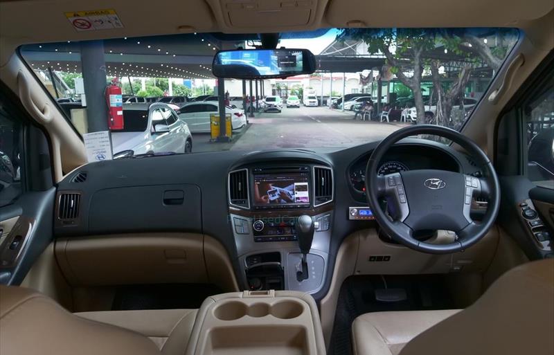 ขายรถตู้มือสอง hyundai h-1 รถปี2019 รหัส 74813 รูปที่3