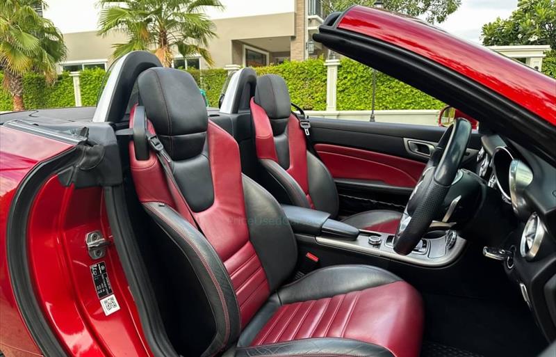 ขายรถเก๋งมือสอง mercedes-benz slc300 รถปี2017 รหัส 74824-รูปที่9 ขายรถเก๋งมือสอง mercedes-benz slc300 รถปี2017 รหัส 74824-รูปที่9