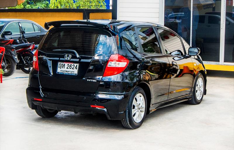 ขายรถเก๋งมือสอง-honda-ฮอนด้า-jazz-แจ๊ส-รถปี2011-รหัส74829-5d52bc20.jpg ขายรถเก๋งมือสอง-honda-ฮอนด้า-jazz-แจ๊ส-รถปี2011-รหัส74829-5d52bc20.jpg