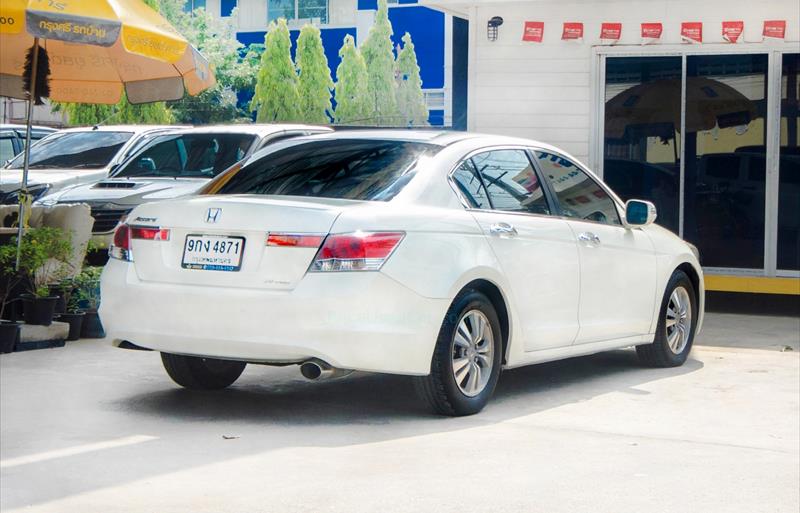 ขายรถเก๋งมือสอง honda accord รถปี2010 รหัส 74832 รูปที่4