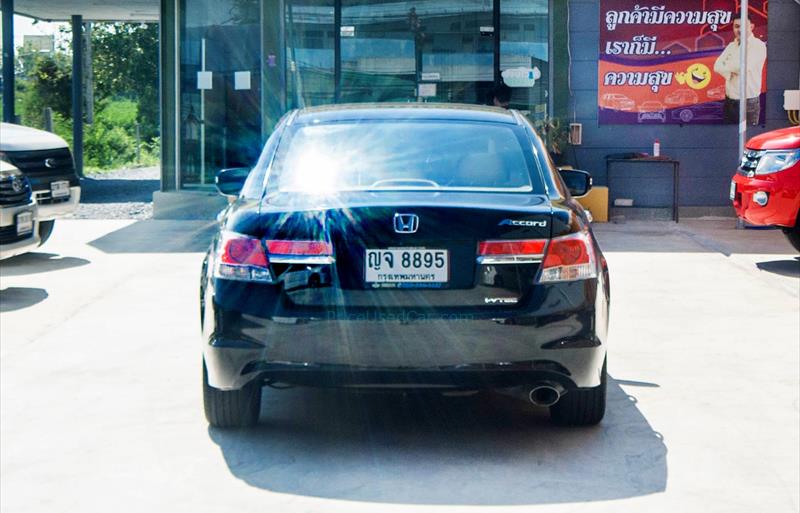 ขายรถเก๋งมือสอง-honda-ฮอนด้า-accord-แอคคอร์ด-รถปี2011-รหัส74833-33976bf6.jpg ขายรถเก๋งมือสอง-honda-ฮอนด้า-accord-แอคคอร์ด-รถปี2011-รหัส74833-33976bf6.jpg