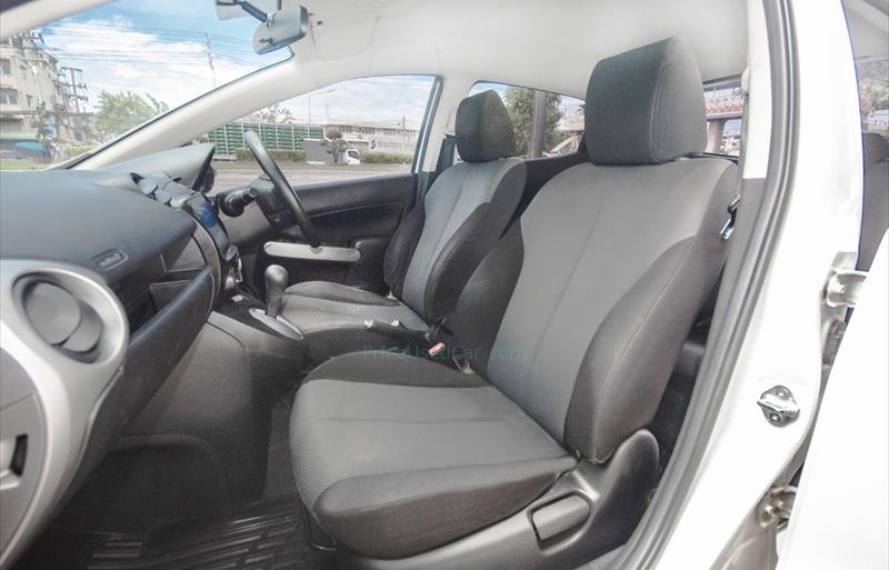 ขายรถเก๋งมือสอง-mazda-มาสด้า-2-สอง-รถปี2010-รหัส74840-62d4202b.jpg ขายรถเก๋งมือสอง-mazda-มาสด้า-2-สอง-รถปี2010-รหัส74840-62d4202b.jpg