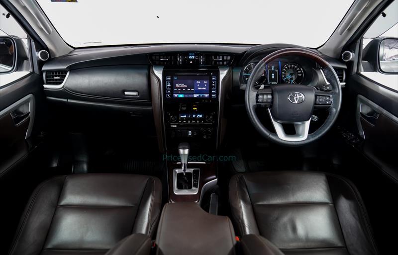 ขายรถอเนกประสงค์มือสอง toyota fortuner รถปี2019 รหัส 74856 รูปที่8