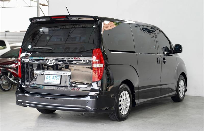 ขายรถตู้มือสอง-hyundai-ฮุนได-h-1-เอชวัน-รถปี2018-รหัส74863-4f4822d9.jpg ขายรถตู้มือสอง-hyundai-ฮุนได-h-1-เอชวัน-รถปี2018-รหัส74863-4f4822d9.jpg
