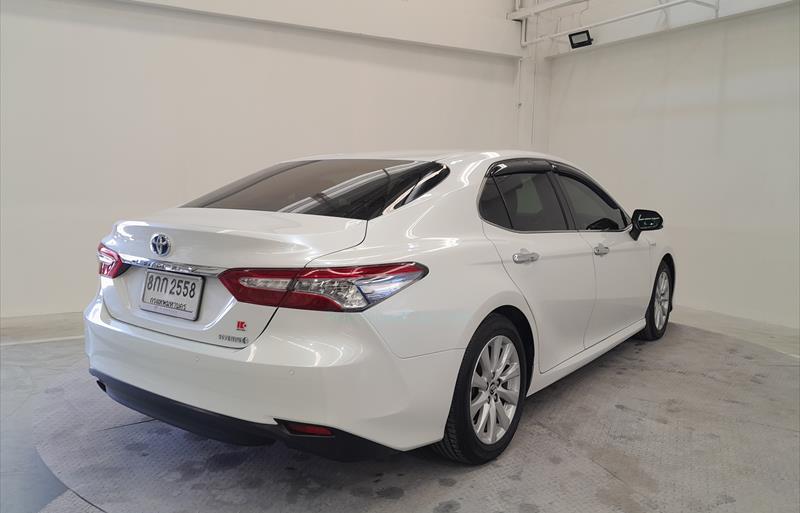 ขายรถเก๋งมือสอง-toyota-โตโยต้า-camry-คัมรี่-รถปี2019-รหัส74904-b0414137.jpg ขายรถเก๋งมือสอง-toyota-โตโยต้า-camry-คัมรี่-รถปี2019-รหัส74904-b0414137.jpg