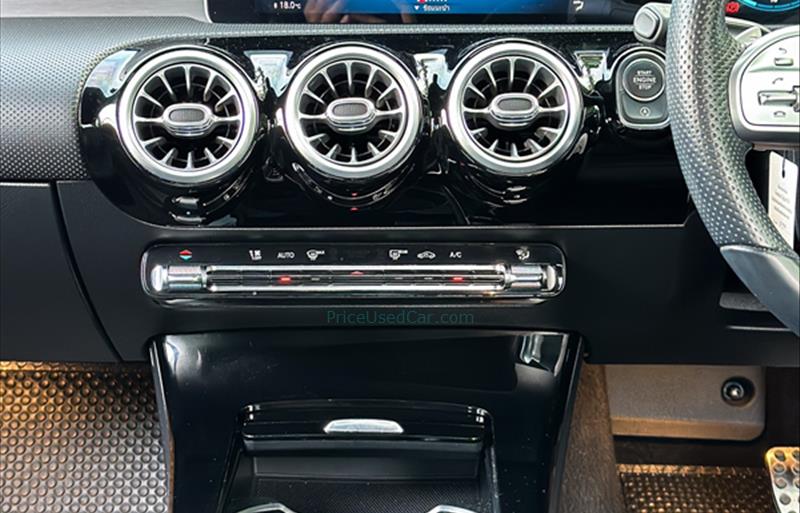 ขายรถเก๋งมือสอง-mercedes-benz-เมอร์เซเดสเบนซ์-a200-รถปี2021-รหัส74955-79b9caa2.jpg ขายรถเก๋งมือสอง-mercedes-benz-เมอร์เซเดสเบนซ์-a200-รถปี2021-รหัส74955-79b9caa2.jpg