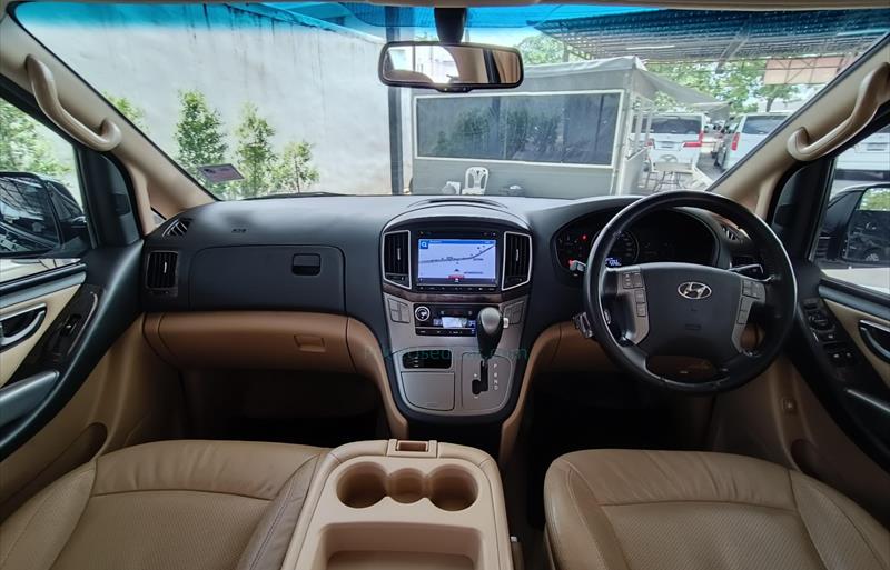 ขายรถตู้มือสอง hyundai h-1 รถปี2018 รหัส 74961 รูปที่6