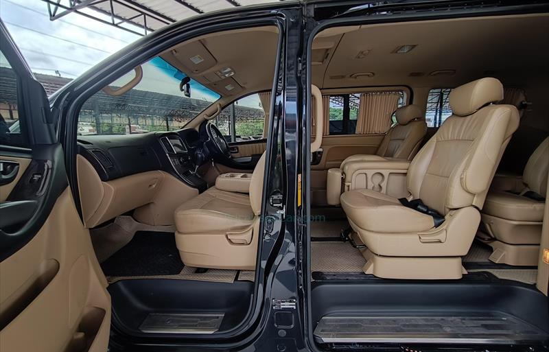ขายรถตู้มือสอง-hyundai-ฮุนได-h-1-เอชวัน-รถปี2018-รหัส74961-e2a44f3f.jpg ขายรถตู้มือสอง-hyundai-ฮุนได-h-1-เอชวัน-รถปี2018-รหัส74961-e2a44f3f.jpg