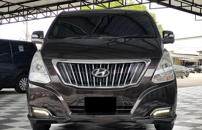 ขายรถตู้มือสอง hyundai h-1 รถปี2017 รหัส 74962 รูปที่2