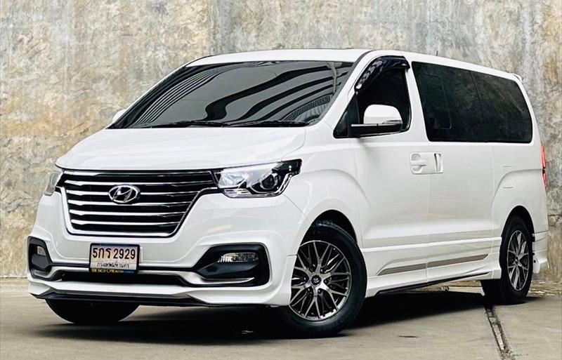 รถตู้มือสอง HYUNDAI H-1 รถปี 2019
