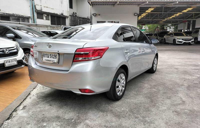 ขายรถเก๋งมือสอง toyota vios รถปี2017 รหัส 74998 รูปที่5