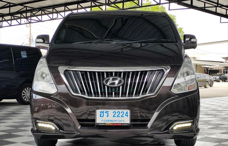 ขายรถตู้มือสอง hyundai h-1 รถปี2016 รหัส 75002 รูปที่2 ขายรถตู้มือสอง hyundai h-1 รถปี2016 รหัส 75002 รูปที่2