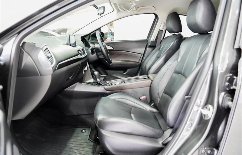 ขายรถเก๋งมือสอง-mazda-มาสด้า-3-สาม-รถปี2018-รหัส75046-fd88fe9e.jpg ขายรถเก๋งมือสอง-mazda-มาสด้า-3-สาม-รถปี2018-รหัส75046-fd88fe9e.jpg