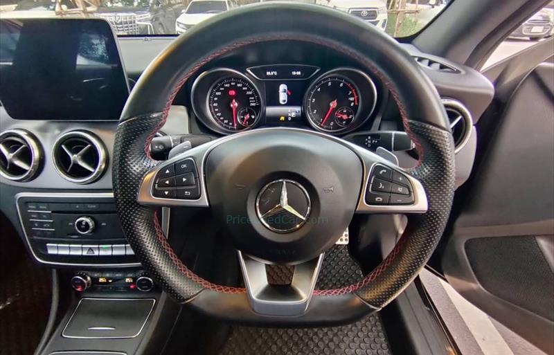 ขายรถเก๋งมือสอง-mercedes-benz-เมอร์เซเดสเบนซ์-cla250-amg-ซีแอลเอสองห้าศูนย์-เอเอ็มจี-รถปี2017-รหัส75054-98f754e6.jpg ขายรถเก๋งมือสอง-mercedes-benz-เมอร์เซเดสเบนซ์-cla250-amg-ซีแอลเอสองห้าศูนย์-เอเอ็มจี-รถปี2017-รหัส75054-98f754e6.jpg