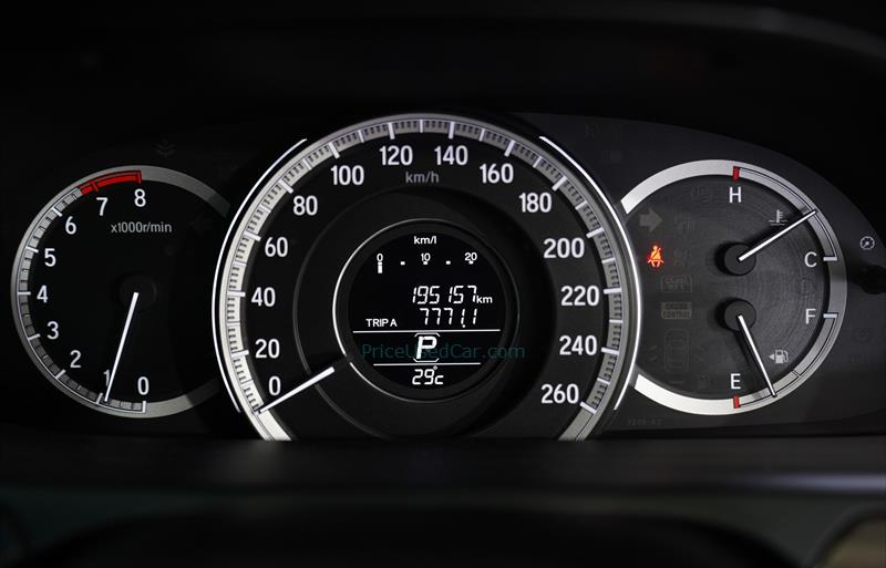 ขายรถเก๋งมือสอง-honda-ฮอนด้า-accord-แอคคอร์ด-รถปี2016-รหัส75065-219b7825.jpg ขายรถเก๋งมือสอง-honda-ฮอนด้า-accord-แอคคอร์ด-รถปี2016-รหัส75065-219b7825.jpg
