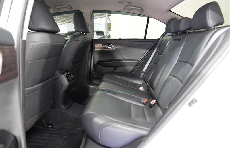 ขายรถเก๋งมือสอง-honda-ฮอนด้า-accord-แอคคอร์ด-รถปี2016-รหัส75065-6c81d3da.jpg ขายรถเก๋งมือสอง-honda-ฮอนด้า-accord-แอคคอร์ด-รถปี2016-รหัส75065-6c81d3da.jpg