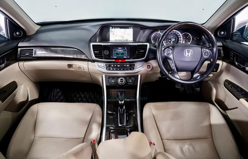 ขายรถเก๋งมือสอง-honda-ฮอนด้า-accord-แอคคอร์ด-รถปี2014-รหัส75066-58da70a0.jpg ขายรถเก๋งมือสอง-honda-ฮอนด้า-accord-แอคคอร์ด-รถปี2014-รหัส75066-58da70a0.jpg