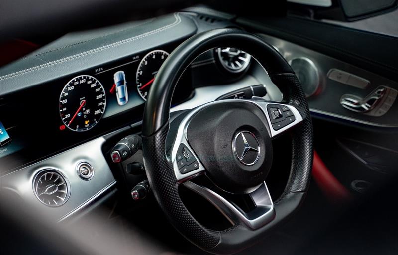 ขายรถเก๋งมือสอง-mercedes-benz-เมอร์เซเดสเบนซ์-e300-อีสามศูนย์ศูนย์-รถปี2017-รหัส75073-1f8bb5ce.jpg ขายรถเก๋งมือสอง-mercedes-benz-เมอร์เซเดสเบนซ์-e300-อีสามศูนย์ศูนย์-รถปี2017-รหัส75073-1f8bb5ce.jpg