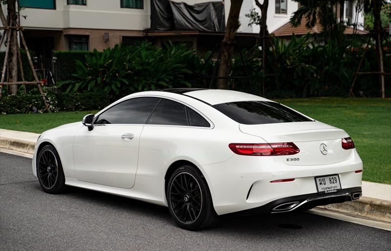 ขายรถเก๋งมือสอง-mercedes-benz-เมอร์เซเดสเบนซ์-e300-อีสามศูนย์ศูนย์-รถปี2017-รหัส75073-29ec3569.jpg ขายรถเก๋งมือสอง-mercedes-benz-เมอร์เซเดสเบนซ์-e300-อีสามศูนย์ศูนย์-รถปี2017-รหัส75073-29ec3569.jpg