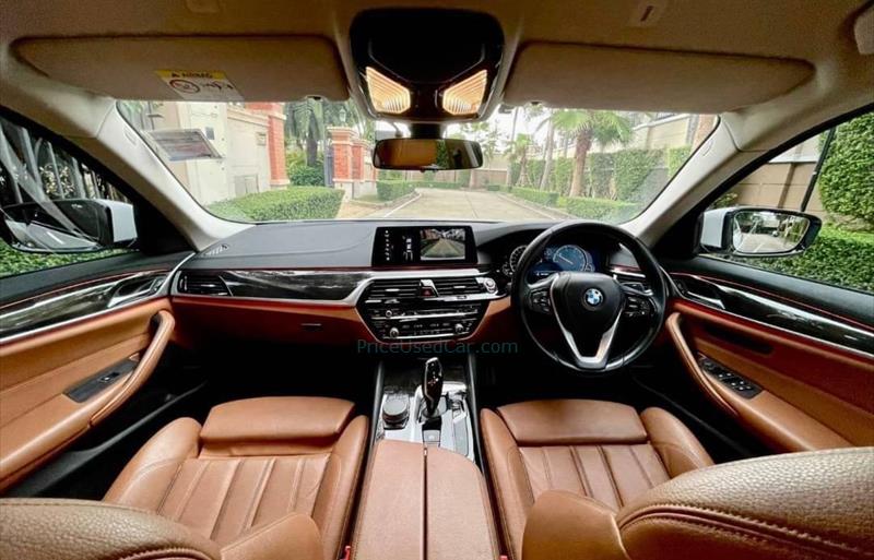 ขายรถเก๋งมือสอง-bmw-บีเอ็มดับบลิว-520d-ห้าสองศูนย์ดี-รถปี2018-รหัส75075-d8f73a31.jpg ขายรถเก๋งมือสอง-bmw-บีเอ็มดับบลิว-520d-ห้าสองศูนย์ดี-รถปี2018-รหัส75075-d8f73a31.jpg