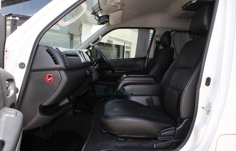 ขายรถตู้มือสอง-toyota-โตโยต้า-ventury-เวนจูรี่-รถปี2018-รหัส75115-b2478d61.jpg ขายรถตู้มือสอง-toyota-โตโยต้า-ventury-เวนจูรี่-รถปี2018-รหัส75115-b2478d61.jpg