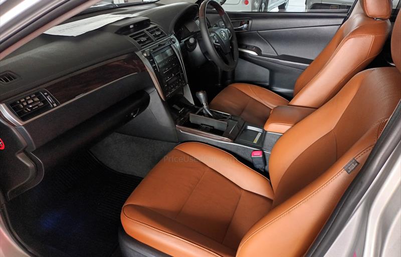 ขายรถเก๋งมือสอง-toyota-โตโยต้า-camry-คัมรี่-รถปี2017-รหัส75147-b1316f2a.jpg ขายรถเก๋งมือสอง-toyota-โตโยต้า-camry-คัมรี่-รถปี2017-รหัส75147-b1316f2a.jpg