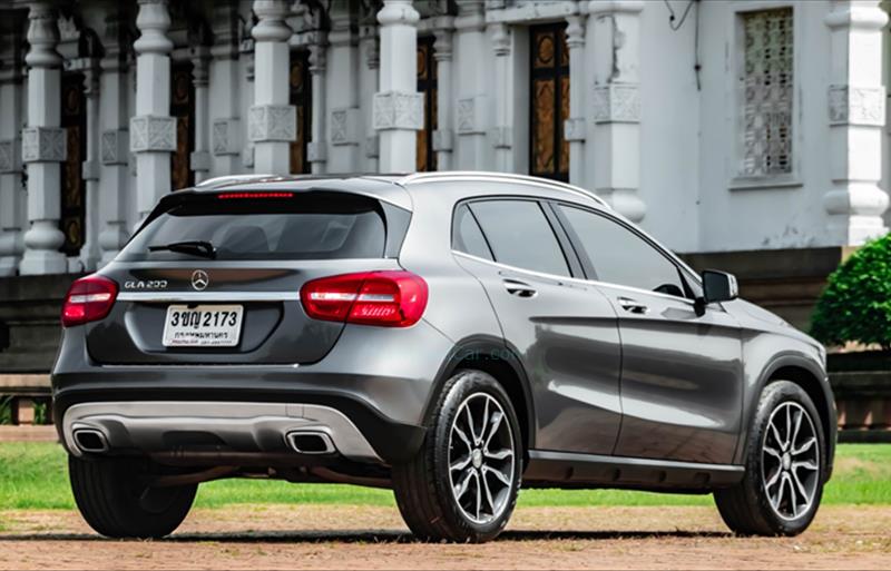 ขายรถเก๋งมือสอง-mercedes-benz-เมอร์เซเดสเบนซ์-gla200-รถปี2015-รหัส75215-42aee247.jpg ขายรถเก๋งมือสอง-mercedes-benz-เมอร์เซเดสเบนซ์-gla200-รถปี2015-รหัส75215-42aee247.jpg
