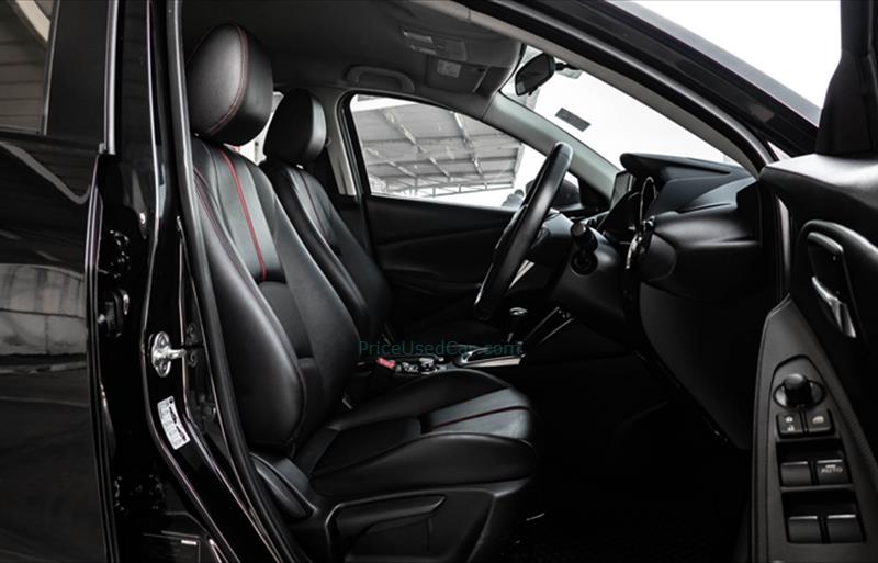 ขายรถเก๋งมือสอง-mazda-มาสด้า-2-สอง-รถปี2015-รหัส75218-45634a64.jpg ขายรถเก๋งมือสอง-mazda-มาสด้า-2-สอง-รถปี2015-รหัส75218-45634a64.jpg