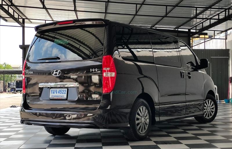ขายรถตู้มือสอง hyundai h-1 รถปี2017 รหัส 75233 รูปที่3 ขายรถตู้มือสอง hyundai h-1 รถปี2017 รหัส 75233 รูปที่3