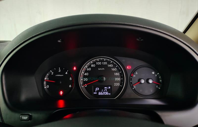 ขายรถตู้มือสอง hyundai h-1 รถปี2017 รหัส 75233 รูปที่5 ขายรถตู้มือสอง hyundai h-1 รถปี2017 รหัส 75233 รูปที่5