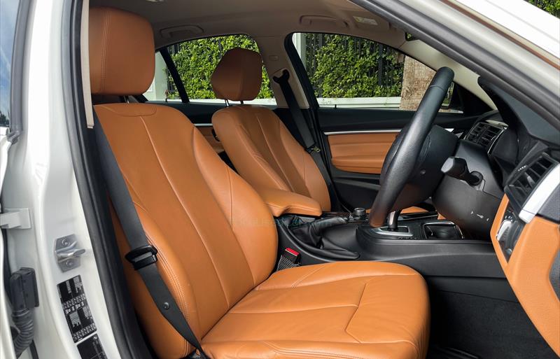 ขายรถเก๋งมือสอง-bmw-บีเอ็มดับบลิว-320d-สามสองศูนย์ดี-รถปี2018-รหัส75239-11c2ee1f.jpg ขายรถเก๋งมือสอง-bmw-บีเอ็มดับบลิว-320d-สามสองศูนย์ดี-รถปี2018-รหัส75239-11c2ee1f.jpg