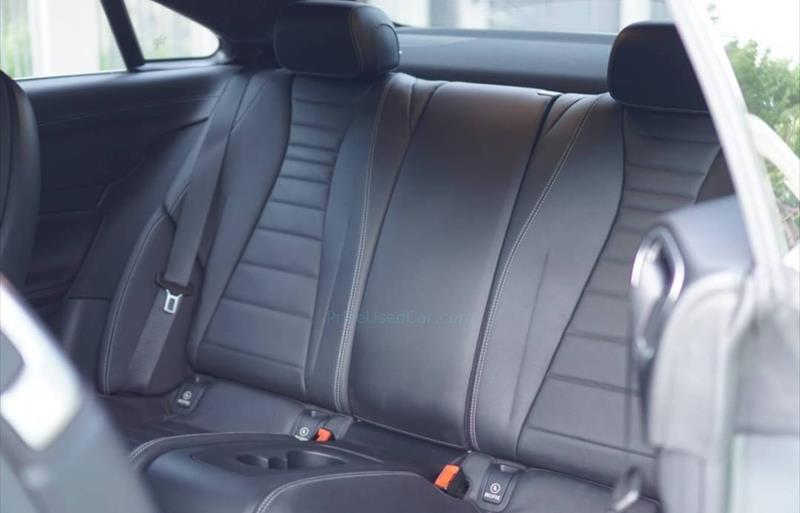 ขายรถเก๋งมือสอง-mercedes-benz-เมอร์เซเดสเบนซ์-e200-อีสองศูนย์ศูนย์-รถปี2019-รหัส75254-1fb6cd85.jpg ขายรถเก๋งมือสอง-mercedes-benz-เมอร์เซเดสเบนซ์-e200-อีสองศูนย์ศูนย์-รถปี2019-รหัส75254-1fb6cd85.jpg