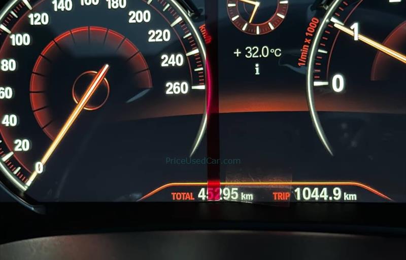 ขายรถเก๋งมือสอง-bmw-บีเอ็มดับบลิว-530i-รถปี2017-รหัส75290-7f62fffa.jpg ขายรถเก๋งมือสอง-bmw-บีเอ็มดับบลิว-530i-รถปี2017-รหัส75290-7f62fffa.jpg