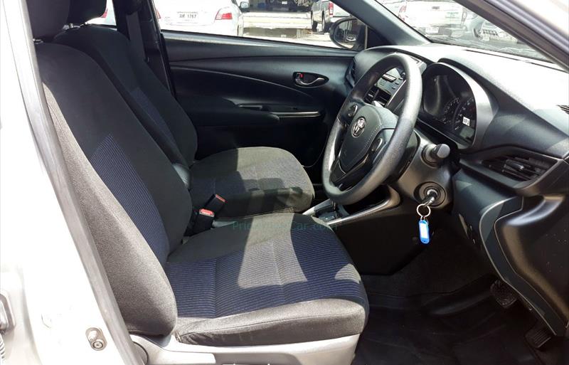 ขายรถเก๋งมือสอง-toyota-โตโยต้า-yaris-ยาริส-รถปี2021-รหัส75308-2089dc0f.jpg ขายรถเก๋งมือสอง-toyota-โตโยต้า-yaris-ยาริส-รถปี2021-รหัส75308-2089dc0f.jpg