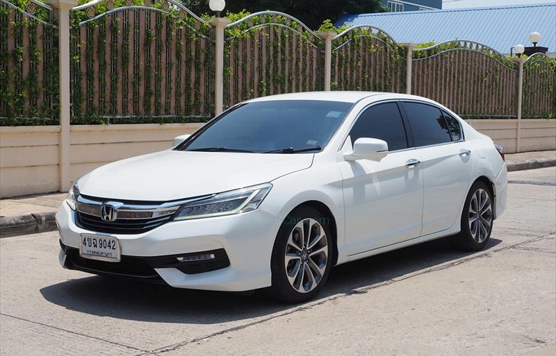รถเก๋งมือสอง HONDA ACCORD รถปี 2016