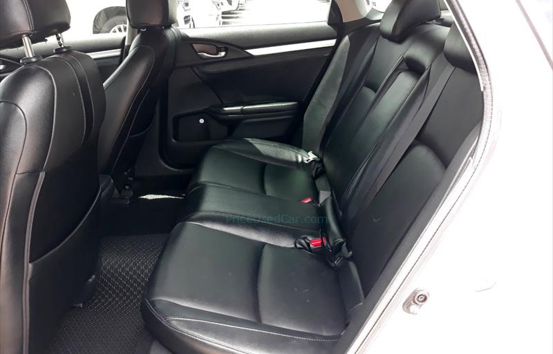 ขายรถเก๋งมือสอง-honda-ฮอนด้า-civic-ซีวิค-รถปี2020-รหัส75365-75cc4c34.jpg ขายรถเก๋งมือสอง-honda-ฮอนด้า-civic-ซีวิค-รถปี2020-รหัส75365-75cc4c34.jpg