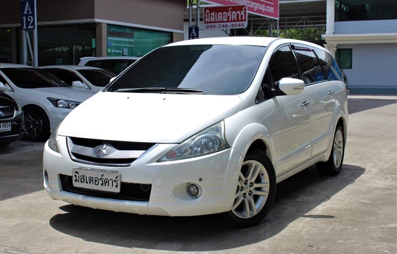 รถตู้มือสอง MITSUBISHI SPACE WAGON รถปี 2011