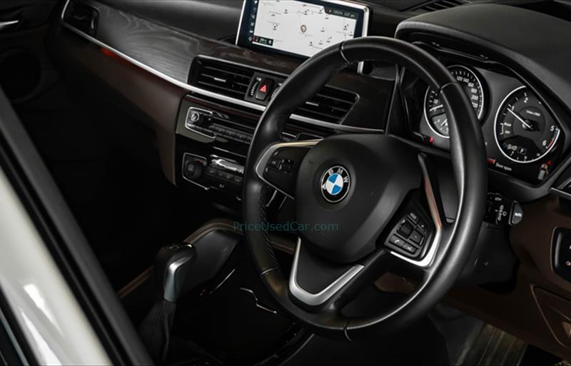 ขายรถ-suv-มือสอง-bmw-บีเอ็มดับบลิว-x1-เอ็กซ์1-รถปี2018-รหัส75396-bf5e0736.jpg ขายรถ-suv-มือสอง-bmw-บีเอ็มดับบลิว-x1-เอ็กซ์1-รถปี2018-รหัส75396-bf5e0736.jpg