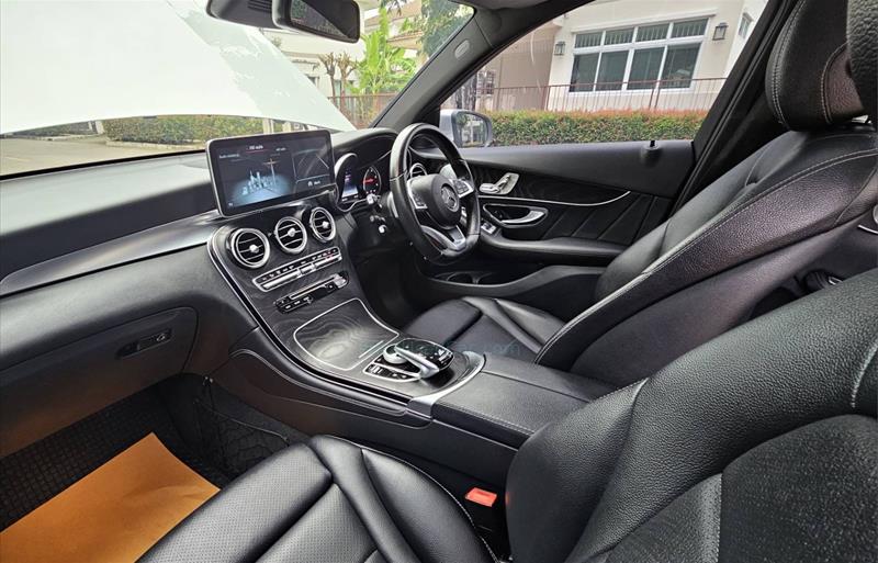 ขายรถเก๋งมือสอง-mercedes-benz-เมอร์เซเดสเบนซ์-glc250-จีแอลซีสองห้าศูนย์-รถปี2017-รหัส75420-7dfcfe12.jpg ขายรถเก๋งมือสอง-mercedes-benz-เมอร์เซเดสเบนซ์-glc250-จีแอลซีสองห้าศูนย์-รถปี2017-รหัส75420-7dfcfe12.jpg