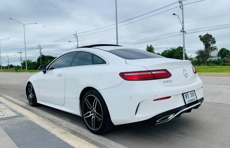 ขายรถเก๋งมือสอง-mercedes-benz-เมอร์เซเดสเบนซ์-e300-อีสามศูนย์ศูนย์-รถปี2018-รหัส75425-5e47bad2.jpg ขายรถเก๋งมือสอง-mercedes-benz-เมอร์เซเดสเบนซ์-e300-อีสามศูนย์ศูนย์-รถปี2018-รหัส75425-5e47bad2.jpg