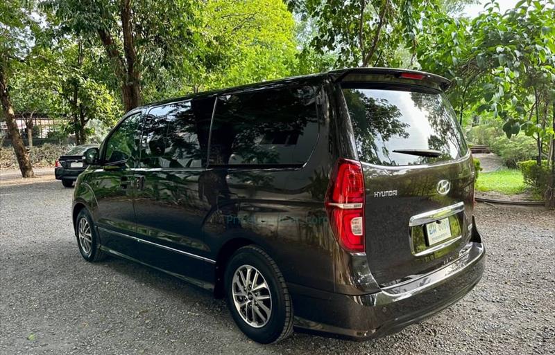 ขายรถตู้มือสอง hyundai h-1 รถปี2019 รหัส 75445 รูปที่4