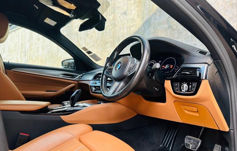 ขายรถเก๋งมือสอง-bmw-บีเอ็มดับบลิว-520d-ห้าสองศูนย์ดี-รถปี2018-รหัส75472-4c41c6d4.jpg ขายรถเก๋งมือสอง-bmw-บีเอ็มดับบลิว-520d-ห้าสองศูนย์ดี-รถปี2018-รหัส75472-4c41c6d4.jpg