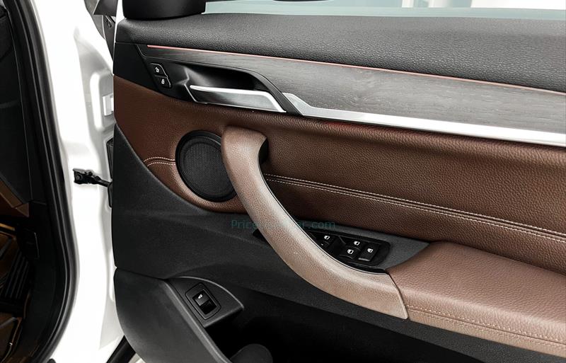 ขายรถ-suv-มือสอง-bmw-บีเอ็มดับบลิว-x1-เอ็กซ์1-รถปี2016-รหัส75484-a3c4634a.jpg ขายรถ-suv-มือสอง-bmw-บีเอ็มดับบลิว-x1-เอ็กซ์1-รถปี2016-รหัส75484-a3c4634a.jpg
